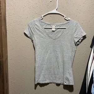 Basic grey tee